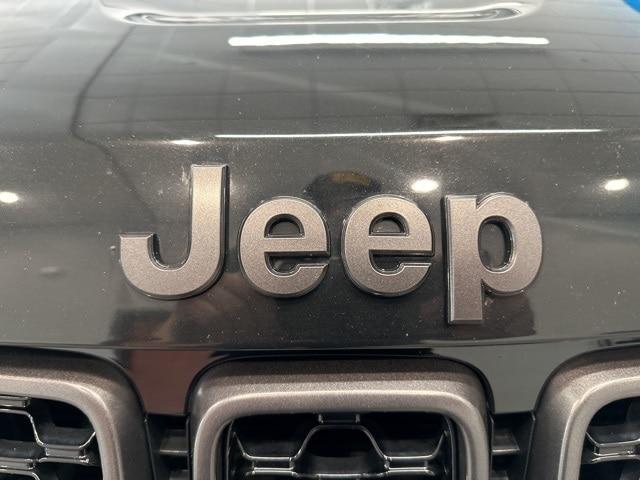 used 2021 Jeep Grand Cherokee car, priced at $23,995