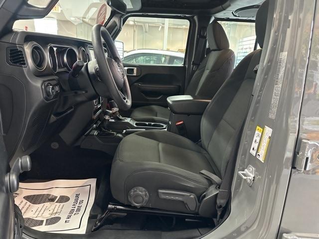 used 2019 Jeep Wrangler Unlimited car, priced at $27,499