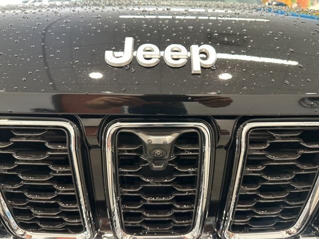 new 2025 Jeep Grand Cherokee car, priced at $50,810
