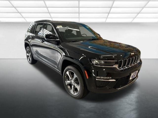 new 2025 Jeep Grand Cherokee car, priced at $48,310