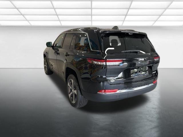 new 2025 Jeep Grand Cherokee car, priced at $48,310