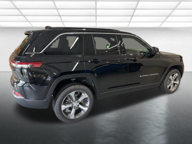 new 2025 Jeep Grand Cherokee car, priced at $48,310