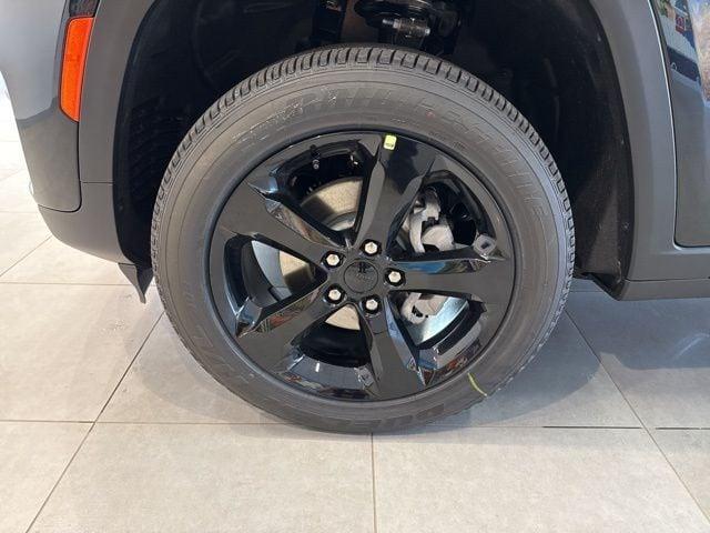 new 2025 Jeep Grand Cherokee car, priced at $44,125