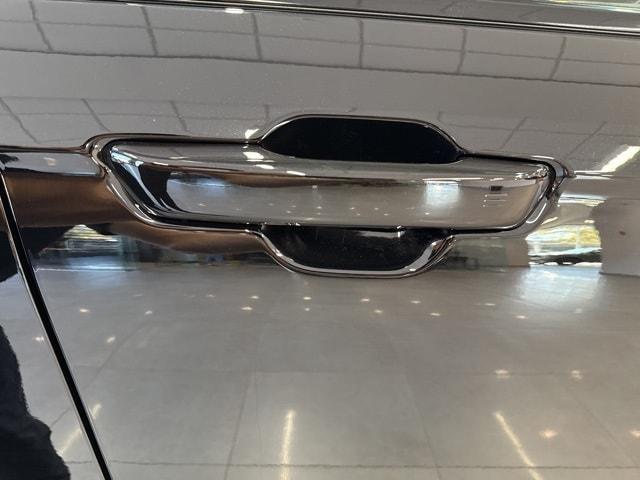 new 2025 Jeep Grand Cherokee car, priced at $44,125