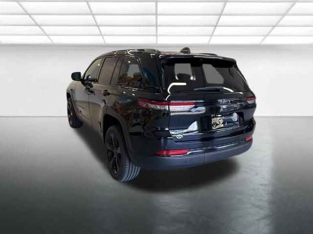 new 2025 Jeep Grand Cherokee car, priced at $44,125