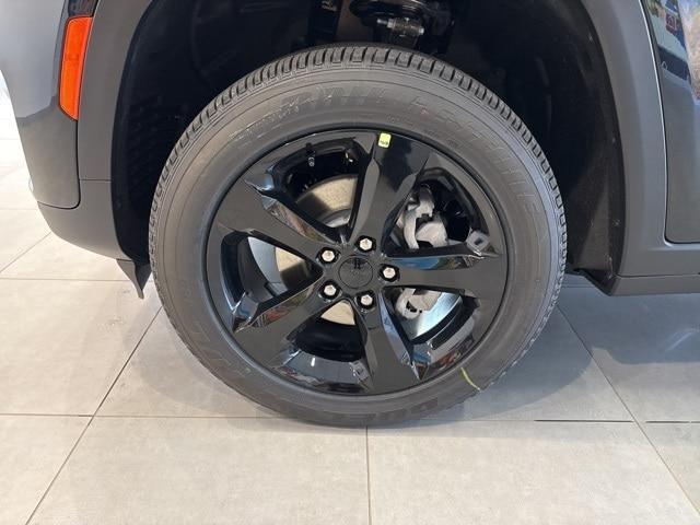 new 2025 Jeep Grand Cherokee car, priced at $44,125