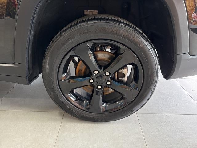 used 2023 Jeep Grand Cherokee L car, priced at $28,995