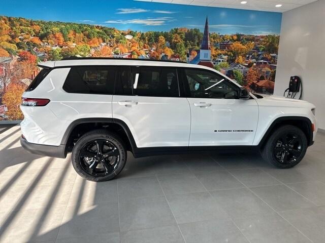 new 2025 Jeep Grand Cherokee L car, priced at $44,780