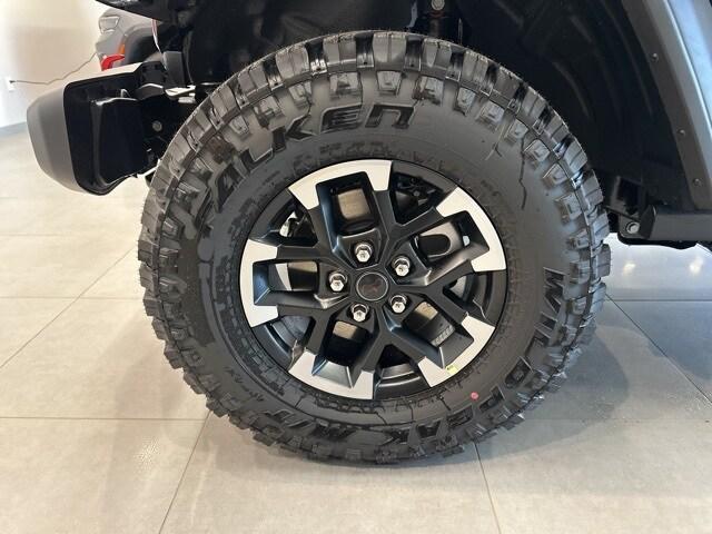 new 2025 Jeep Gladiator car, priced at $57,495