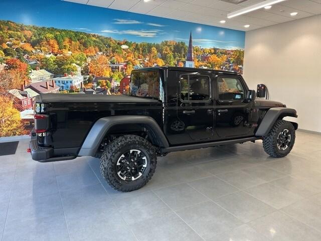 new 2025 Jeep Gladiator car, priced at $57,495
