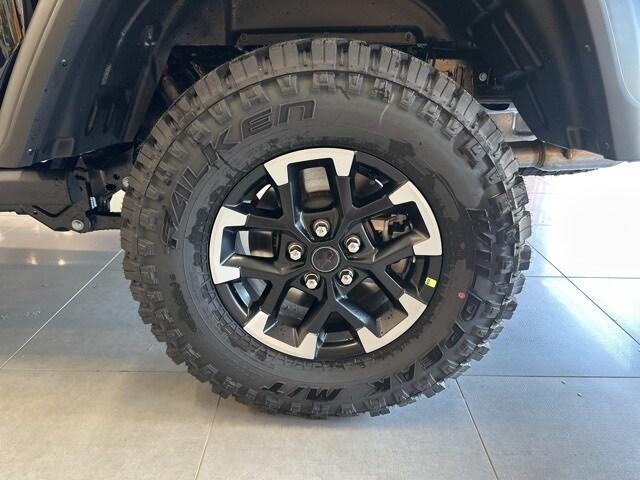 new 2025 Jeep Gladiator car, priced at $57,495