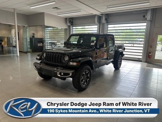 new 2025 Jeep Gladiator car, priced at $51,658