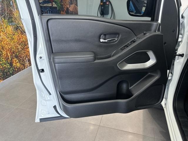 used 2022 Nissan Frontier car, priced at $30,999