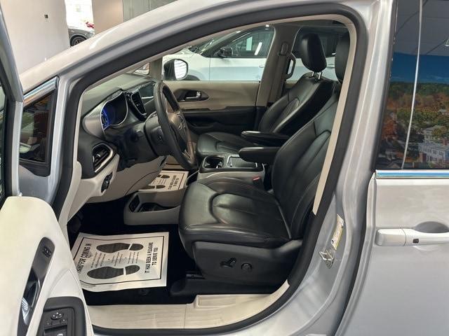 used 2023 Chrysler Pacifica car, priced at $23,495