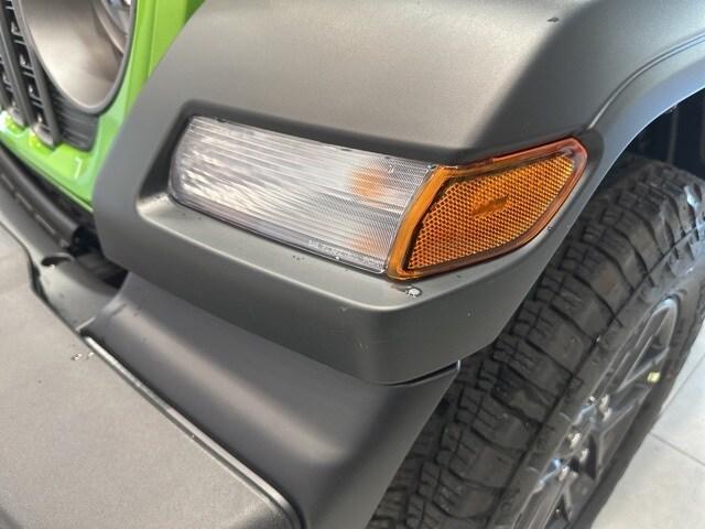 new 2025 Jeep Wrangler car, priced at $48,466