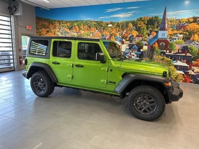 new 2025 Jeep Wrangler car, priced at $48,466
