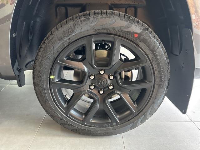 new 2025 Ram 1500 car, priced at $59,671