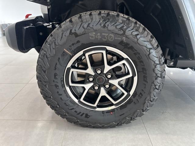 new 2025 Jeep Wrangler car, priced at $55,817