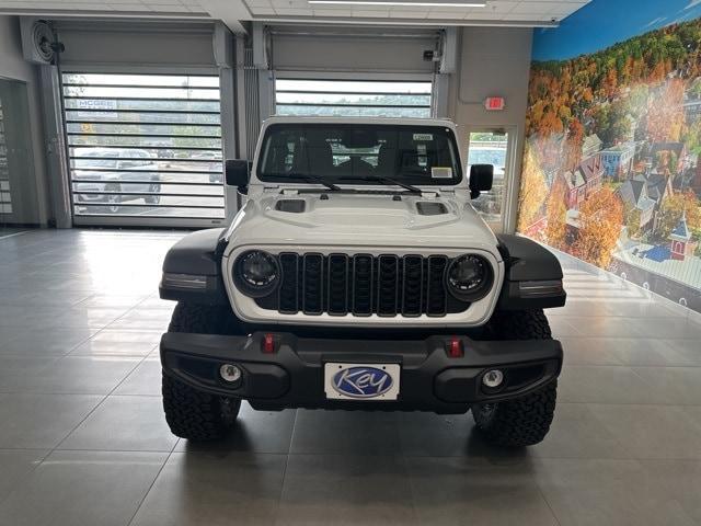 new 2025 Jeep Wrangler car, priced at $55,817