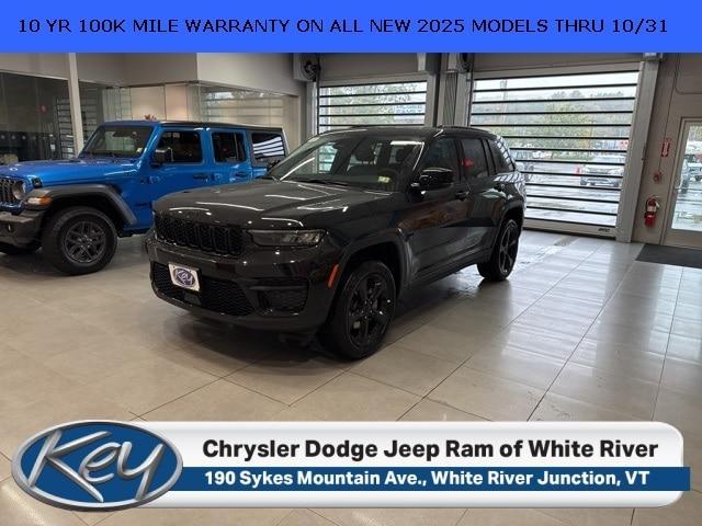 new 2025 Jeep Grand Cherokee car, priced at $45,120