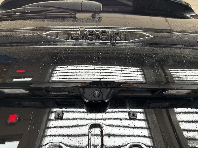 new 2025 Jeep Grand Cherokee car, priced at $45,120