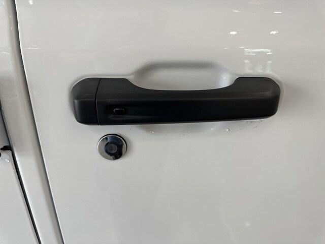 new 2025 Jeep Wrangler car, priced at $53,322