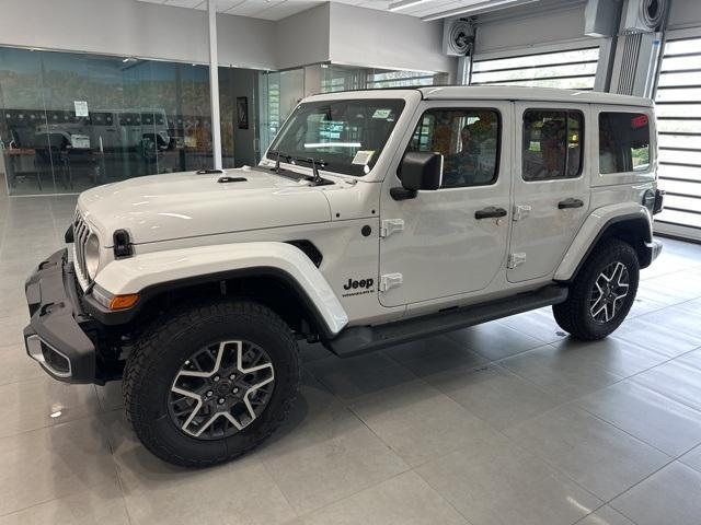 new 2025 Jeep Wrangler car, priced at $53,322