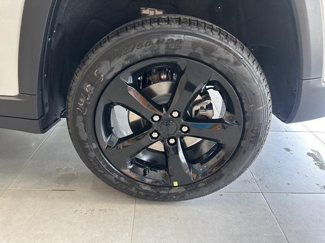 new 2025 Jeep Grand Cherokee car, priced at $48,451