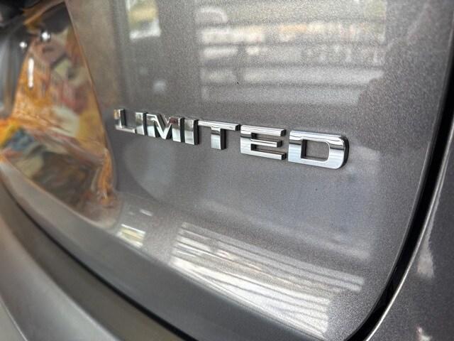 used 2022 Jeep Cherokee car, priced at $22,995