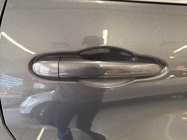 used 2022 Jeep Cherokee car, priced at $22,995