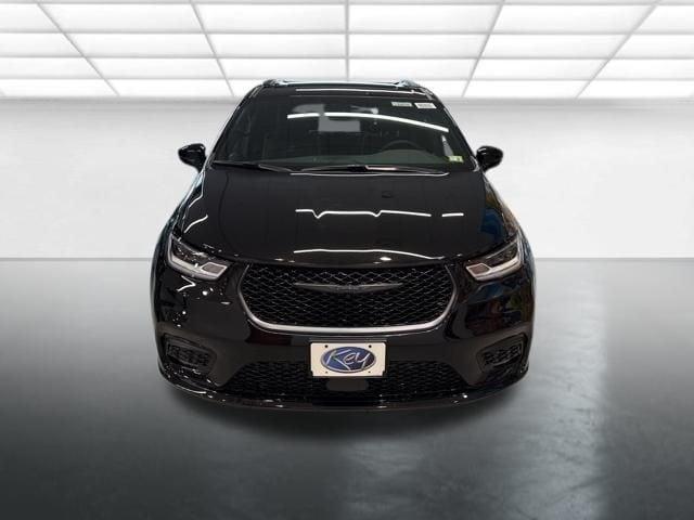 new 2026 Chrysler Pacifica car, priced at $47,745