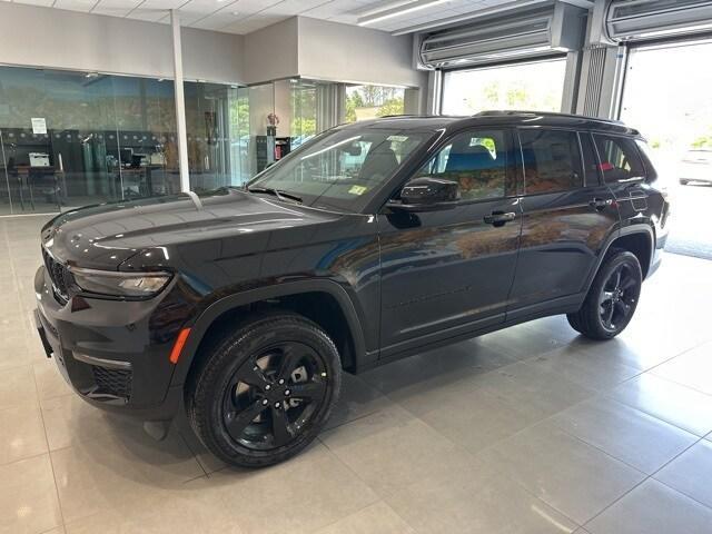 new 2025 Jeep Grand Cherokee L car, priced at $48,512