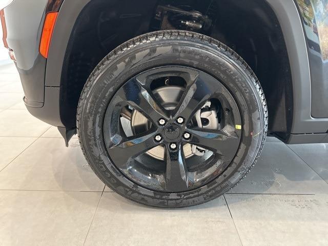 new 2025 Jeep Grand Cherokee L car, priced at $48,512