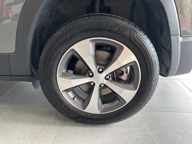 used 2021 Jeep Cherokee car, priced at $20,328