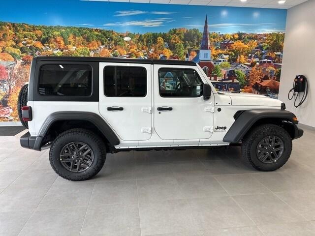 new 2025 Jeep Wrangler car, priced at $47,871
