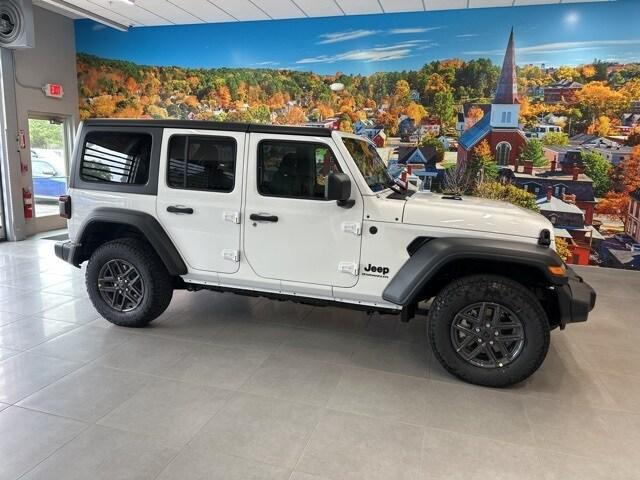 new 2025 Jeep Wrangler car, priced at $47,871