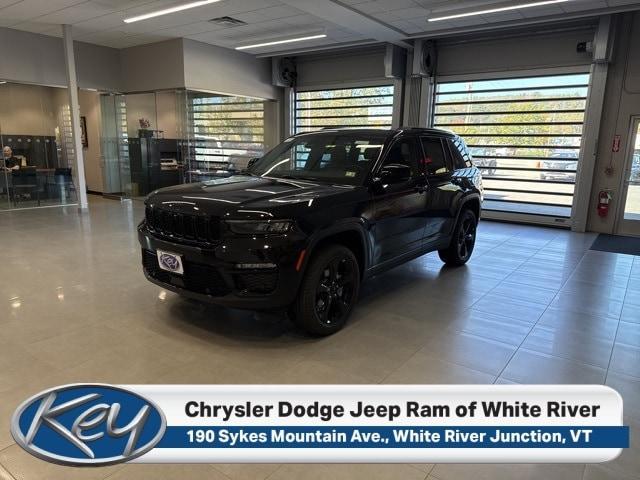 new 2025 Jeep Grand Cherokee car, priced at $53,680