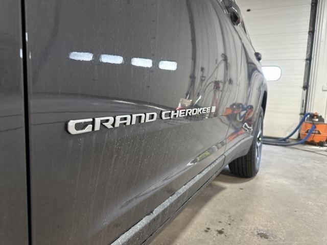 new 2024 Jeep Grand Cherokee L car, priced at $51,631