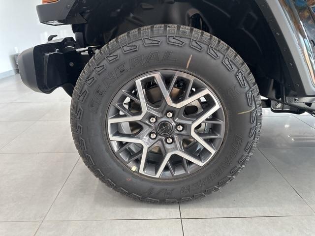 new 2025 Jeep Wrangler car, priced at $52,720