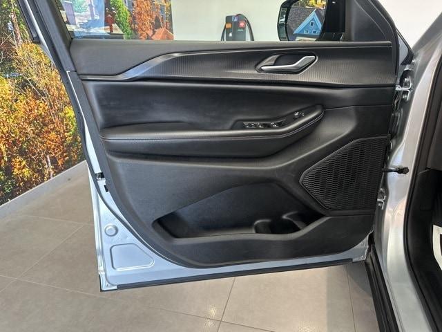 used 2023 Jeep Grand Cherokee L car, priced at $27,995