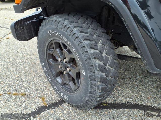 used 2022 Jeep Gladiator car, priced at $30,395