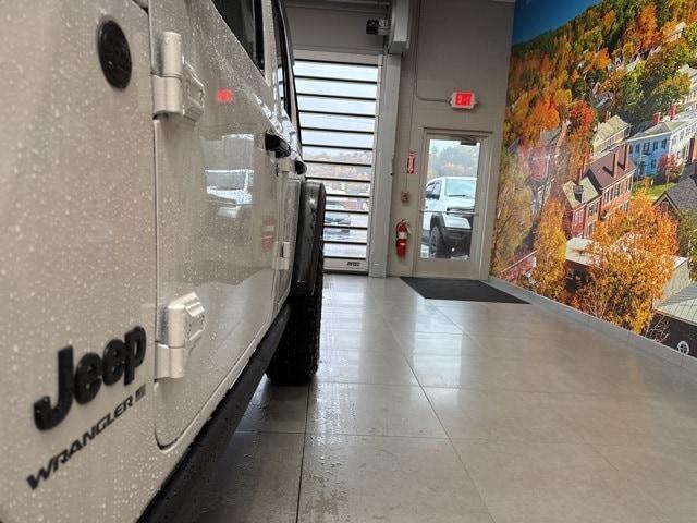 new 2026 Jeep Wrangler car, priced at $53,285