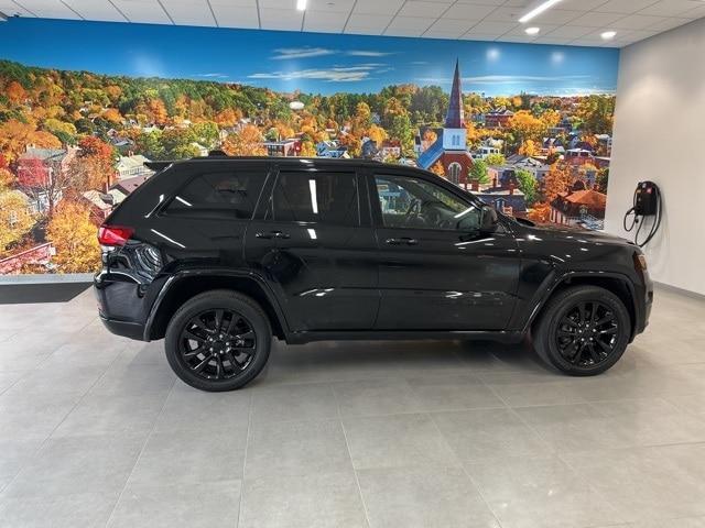 used 2021 Jeep Grand Cherokee car, priced at $28,999