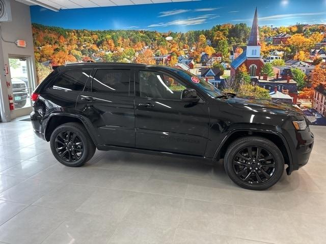 used 2021 Jeep Grand Cherokee car, priced at $28,999