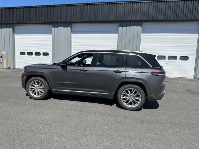 used 2022 Jeep Grand Cherokee car, priced at $45,999