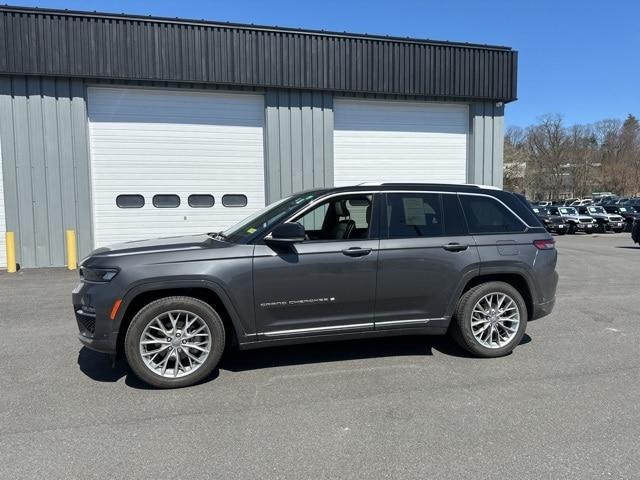 used 2022 Jeep Grand Cherokee car, priced at $45,999