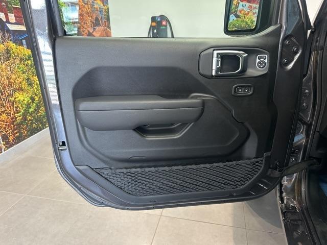 new 2025 Jeep Wrangler car, priced at $45,825