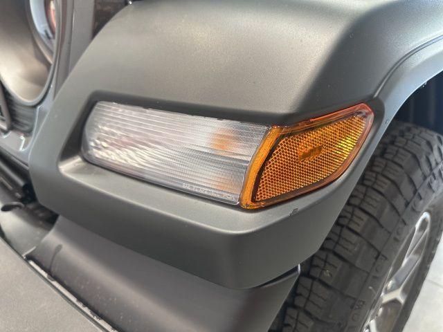 new 2025 Jeep Wrangler car, priced at $42,825