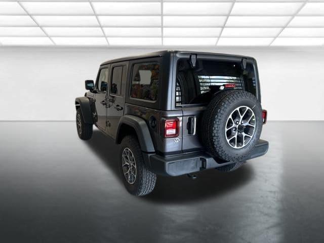 new 2025 Jeep Wrangler car, priced at $42,825