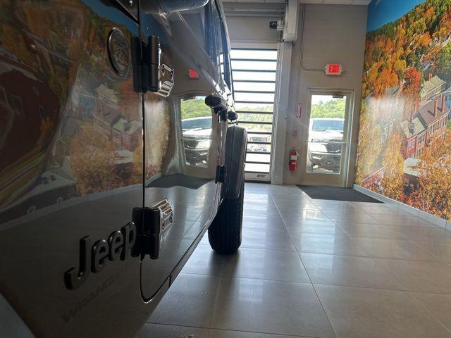 new 2025 Jeep Wrangler car, priced at $42,825